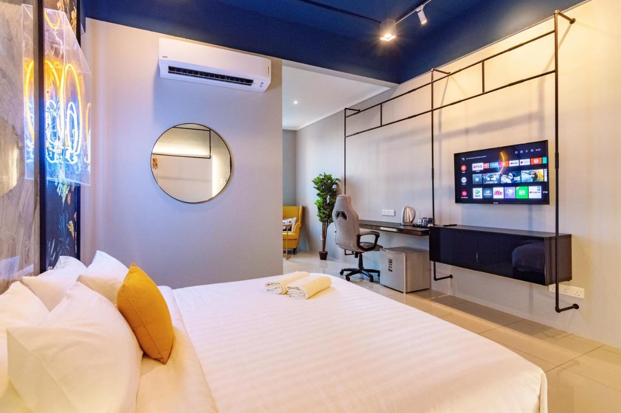 Scott Signature Suites By Alv George Town Esterno foto
